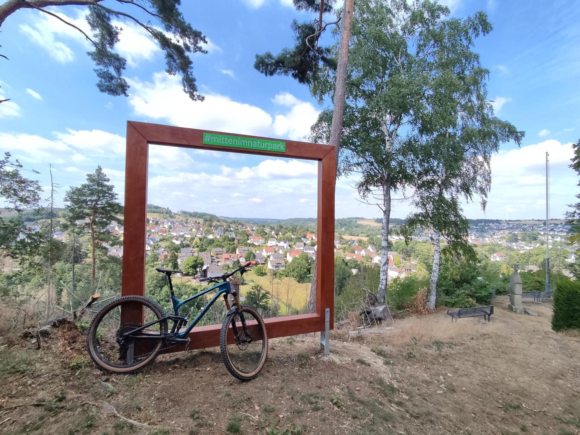 Ferienhaus Moehnetal Allagen Bagian luar foto