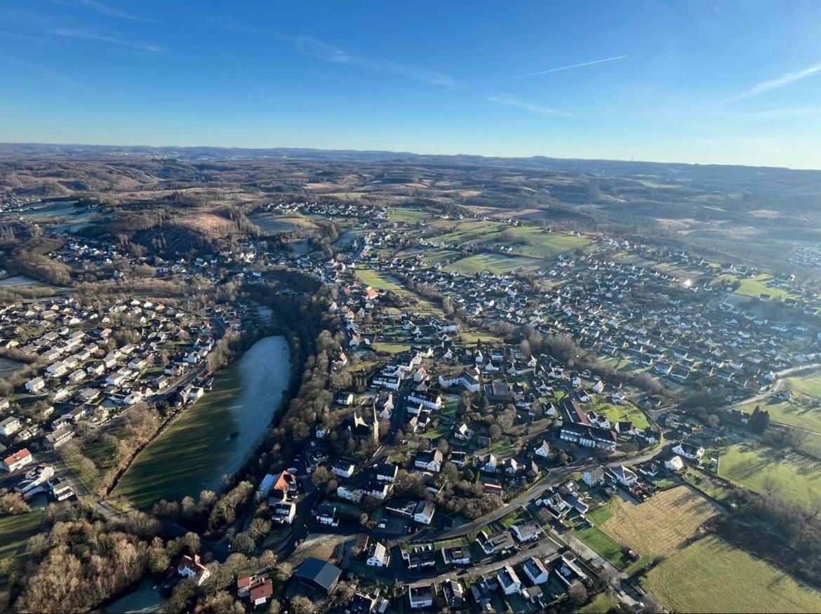 Ferienhaus Moehnetal Allagen Bagian luar foto